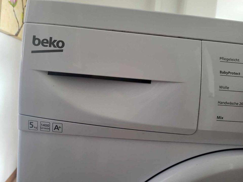 Beko Waschmaschine 5kg A+ in Albstadt