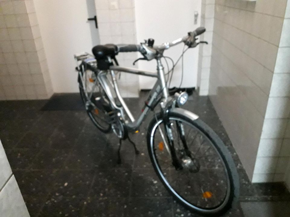 Allu Fahrrad ist gut gebrauchen 28Zoll in Arnsberg