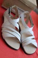 Bär Damen Schuhe Sandalen in Weiß Leder Milana 5,5 Neu mit Karton Beuel - Vilich Vorschau