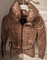Goldfarbene Steppjacke Saarland - Nalbach Vorschau