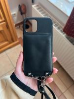 2x IPhone 12 Handyhüllen zu verkaufen Niedersachsen - Weener Vorschau