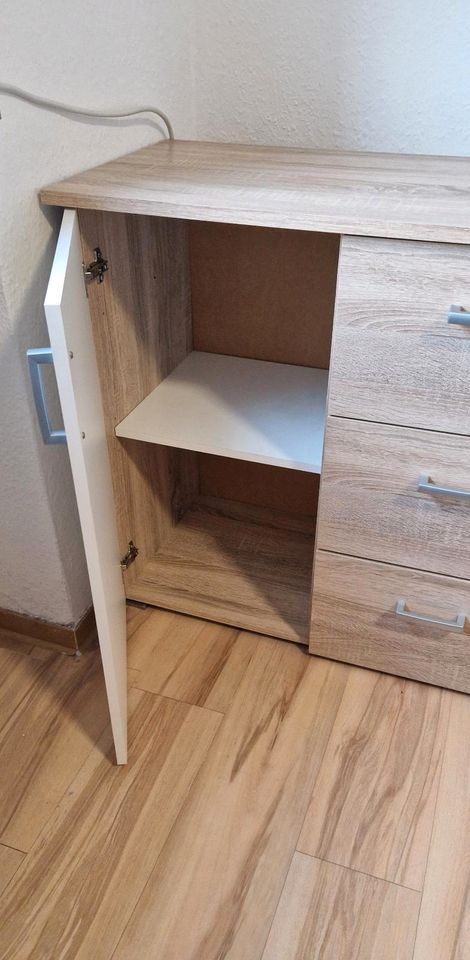 Wohnzimmer Schrank in Wesel