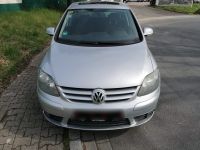 Golf plus 1,9tdi Klima PDC Sitz Heizung FEST PREIS Frankfurt am Main - Oberrad Vorschau