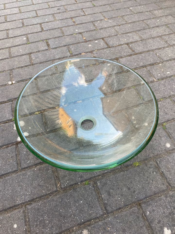 Waschbecken aus Glas durchsichtig in Laucha an der Unstrut