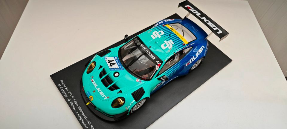 Spark Falken Porsche 911 GT3 R 24h Nürburgring  #44 18SG025 1:18 in Hohenahr