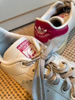 Adidas Stan Smith Sneaker Ledersneaker Lederschuhe weiß pink 38 Hamburg-Nord - Hamburg Eppendorf Vorschau