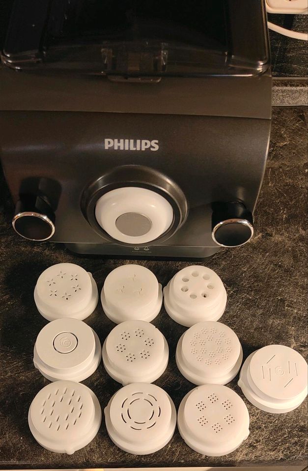 Philips Pasta Maker Nudelmaschine HR 2382/15 in Furth