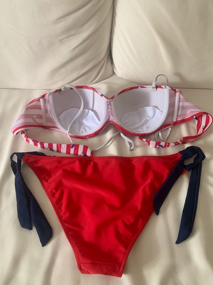 2 Teilig Bikini/Badeanzug , Gr.36/75C,Marine Look in München