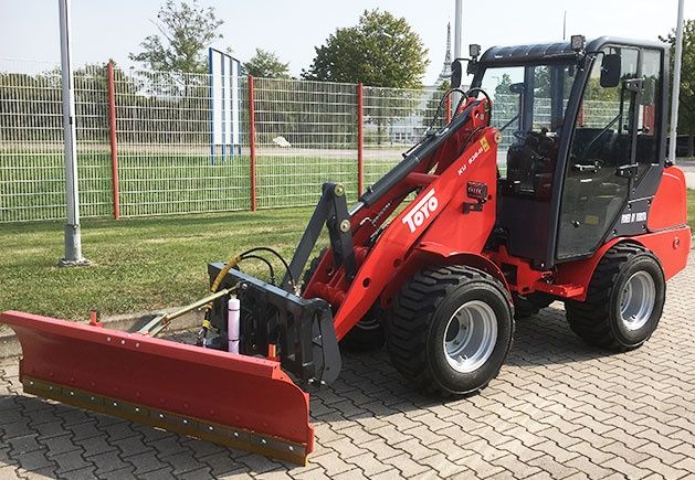 Toyo Hoflader Radlader 836-II Kabine Stage V Kubota 1,3t Hubkraft in Gifhorn