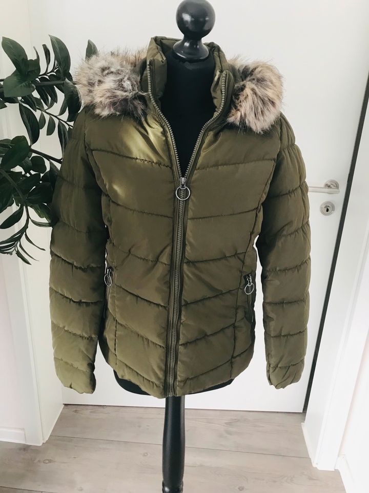 Winterjacke Jacke Only Steppjacke Kunstfell Zara Mantel in Alfhausen