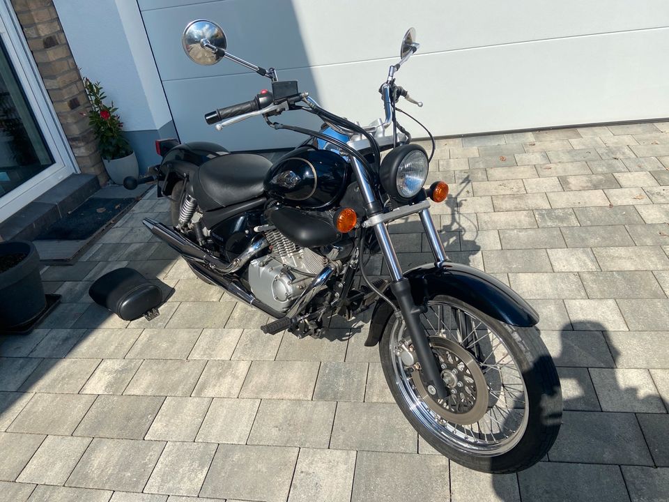 Suzuki Vl 125 Intruder (3700€ VB) in Bonn