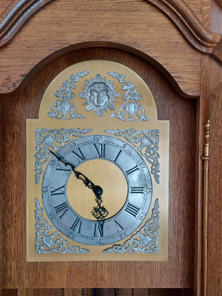 Standuhr Pendeluhr mit Kieninger Uhrwerk in Borken
