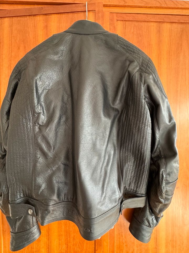 ❗️ORIGINAL BMW MOTORRADJACKE BÜFFELLEDER SCHWARZ GRÖSSE 56 ❗️ in Dresden