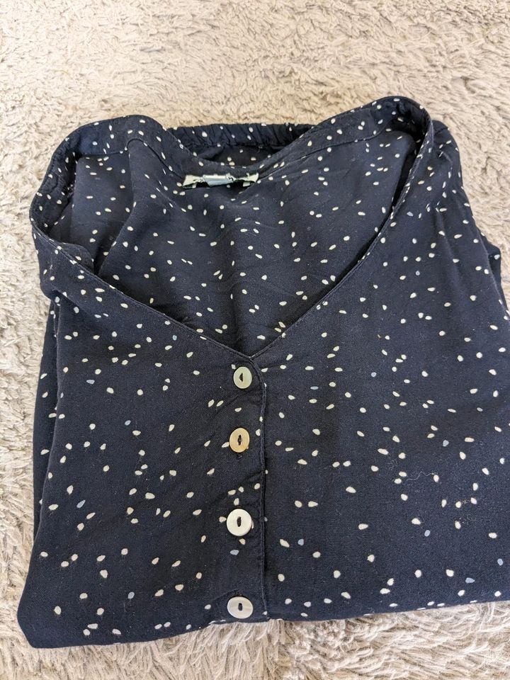 Bluse Shirt C & A Mama blau mit weißen Punkten  36 Schwangerschaf in Friedberg (Hessen)