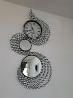 Uhr mit 2 kleinen spiegeln Baden-Württemberg - Schwetzingen Vorschau