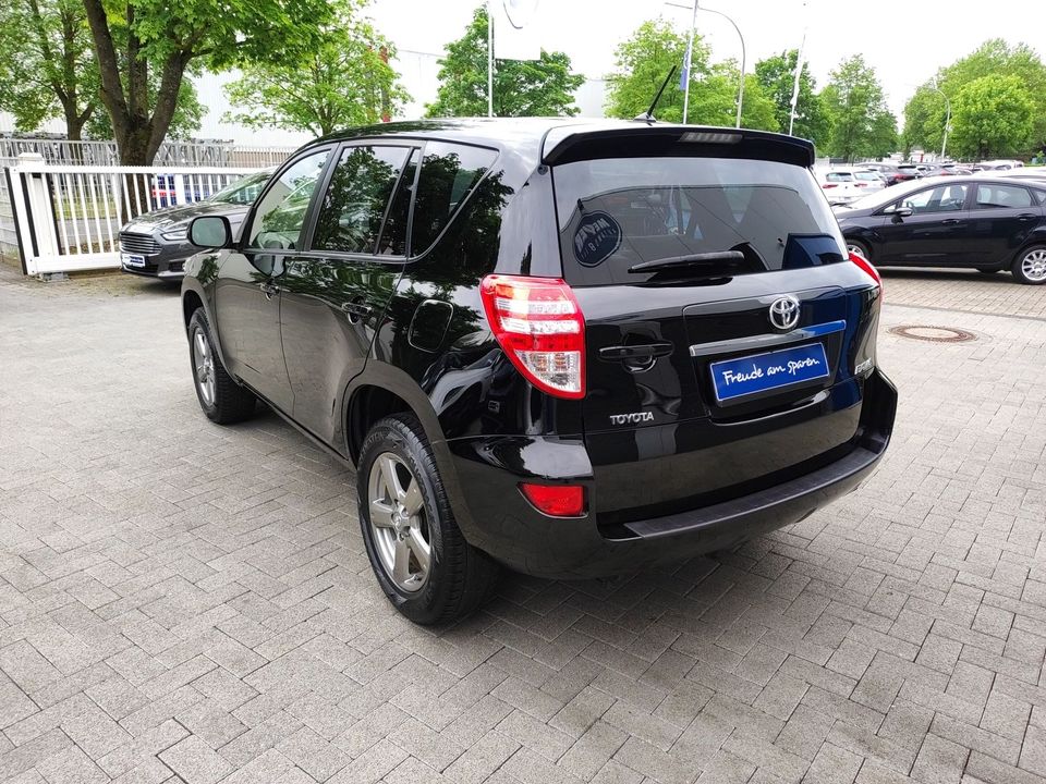 Toyota RAV4 Valvematic 4x2 AHK/Kamera/SHZ/Bluetooth in Langenweddingen