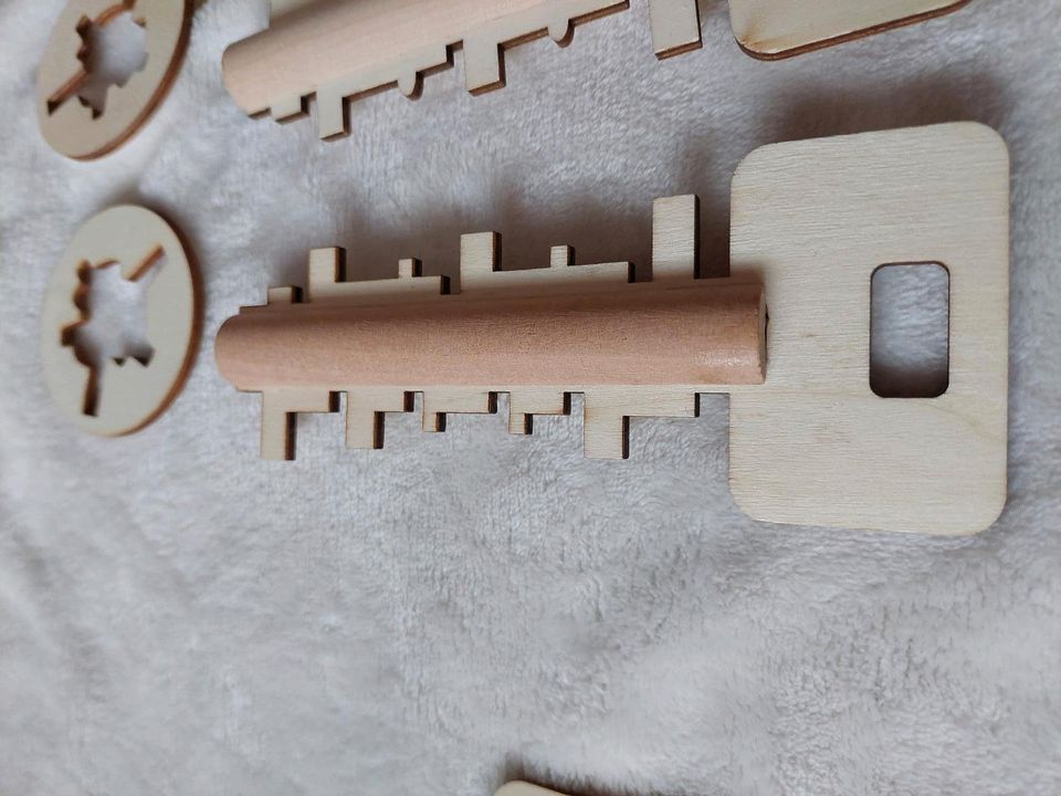 Geschicklichkeitsspiel Holzschlüssel für Kinder in Dossenheim