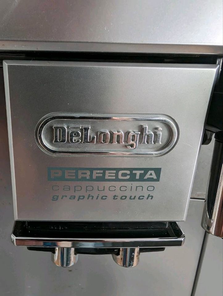 Kaffeevollautomat De Longhi mit Fehler in Essen