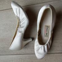 Tanzschuhe, Dance Art by DIAMANT, Gr.4 1/2, wie NEU !! weiß-Satin Köln - Zollstock Vorschau