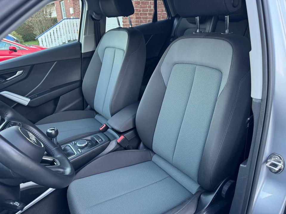 Audi Q2 mit Apple CarPlay, Navi, Sitzheizung, Klimaautomatik, ACC in Lindlar