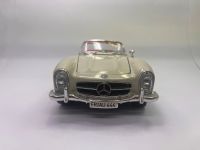 Modellauto Burago - Mercedes Benz 300 SL 1:18 Top Zustand! Baden-Württemberg - Neuhausen ob Eck Vorschau