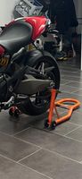 Universal Motorrad Hinterradständer rollbar 1,5 Jahre alt Brandenburg - Beelitz Vorschau