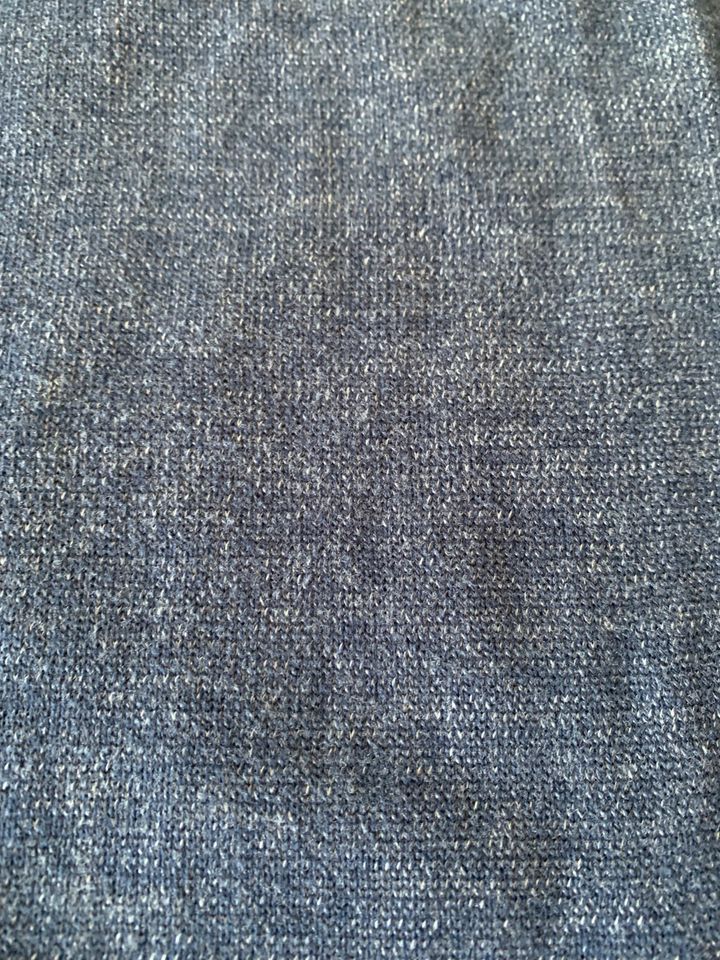 Esprit Gr. M lange Strickjacke Feinstrick blau in Oberstenfeld