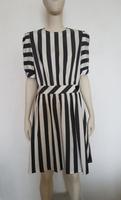 Neu** Edles Kleid von Love Moschino (Gr. 38) Berlin - Hohenschönhausen Vorschau