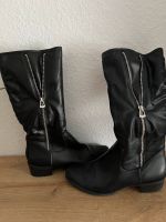 Schwarze Stiefel mit Reißverschluss, Gr 41 Graceland Kunstleder Hessen - Groß-Gerau Vorschau