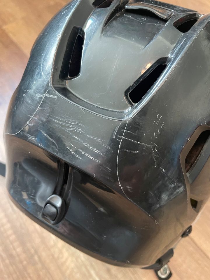 Bauer REAKT Eishockey Helm Schwarz M in Lampertheim