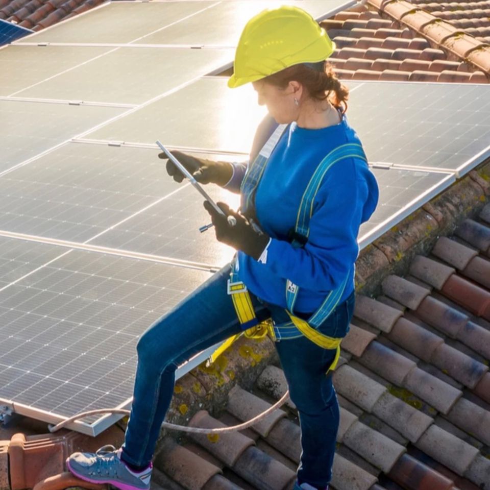 Bauunternehmen,Elektroniker,Photovoltaikanlagen,Deutschlandweit in Kitzscher