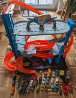 Hot Wheels Ultimate Garage mit Autos Kr. Altötting - Marktl Vorschau