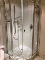Dusche mit Armaturen im Top Zustand! Nordrhein-Westfalen - Heiligenhaus Vorschau