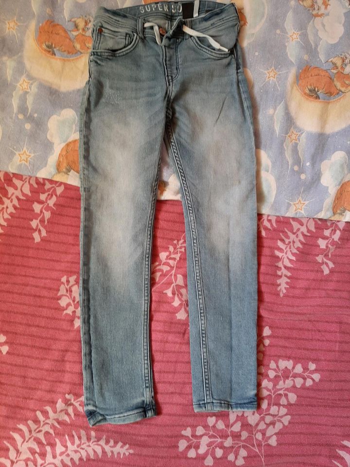 Jungs Hosen gr.134 - 140 je 2,50 Euro in Dingolfing