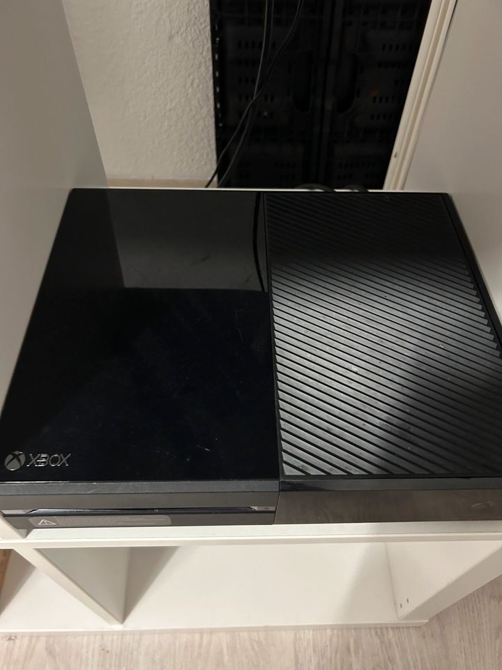 Xbox one 1 Tb in Hilchenbach