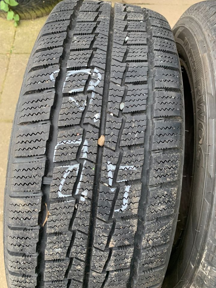 2 WR 215/60R17C 109/107T Hankook DOT:1917 Profiltiefe 8,5mm in Gummersbach