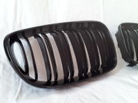 BMW E60 + E61 KÜHLERGRILL GRILL NIEREN DOPPELLSTEG SCHWARZ GLANZ Nordrhein-Westfalen - Herten Vorschau