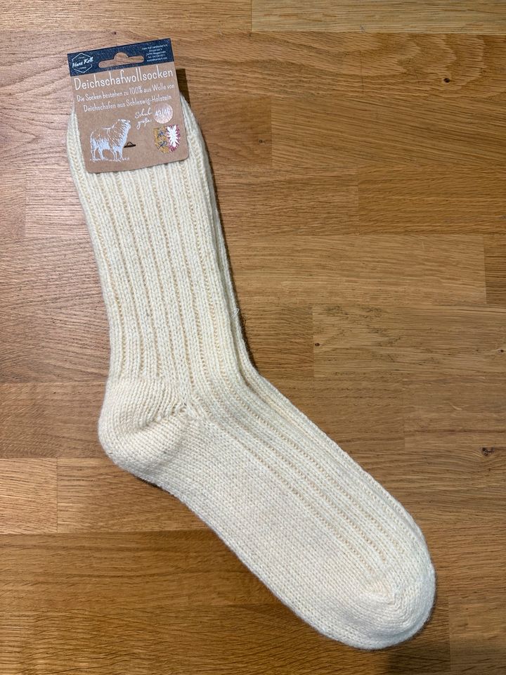 Stricksocken zu 100% aus Deichschafwolle aus Schleswig-Holstein Wollsocken Socken reine Schurwolle Schurwolle Strümpfe Wollstrümpfe Wollstrumpf Wollsocken Kinder naturfaser in Meggerdorf