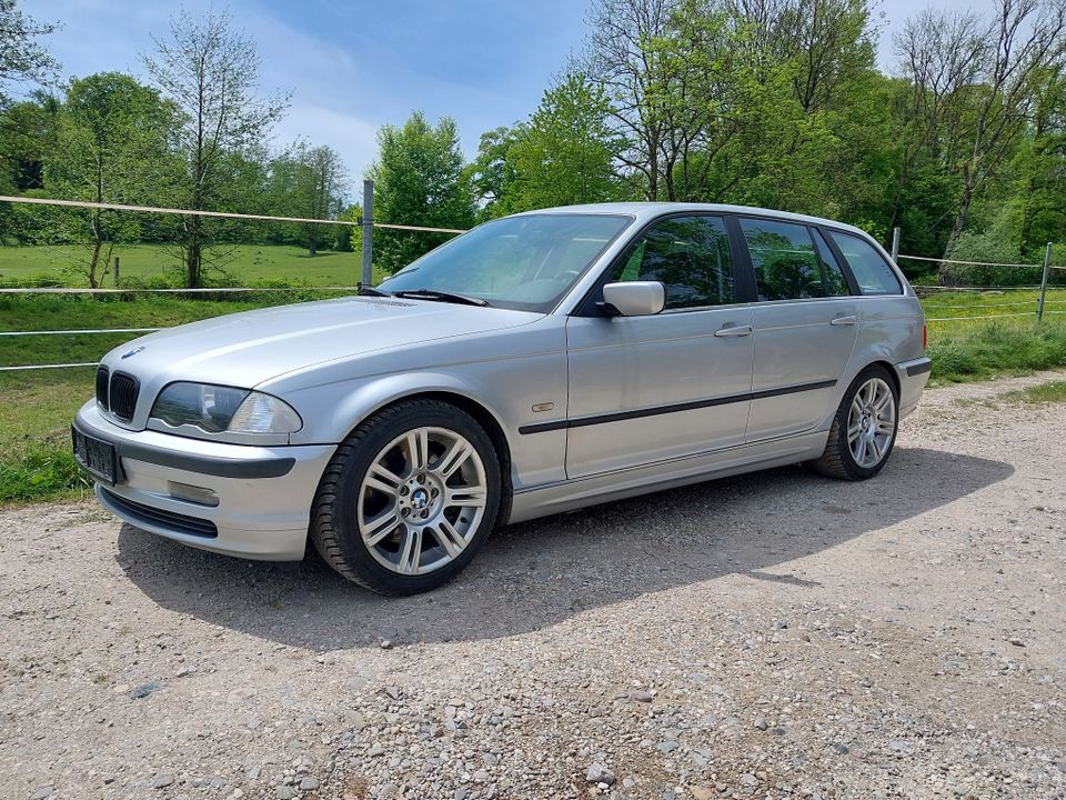 BMW 3er E46 330i Touring LPG in Tittmoning