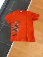 Nike T-Shirt Gr 137-147. Ca 140/146 rot Saarland - Schmelz Vorschau