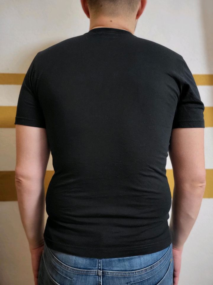 Schwarzes Reebok T-Shirt in Leisnig