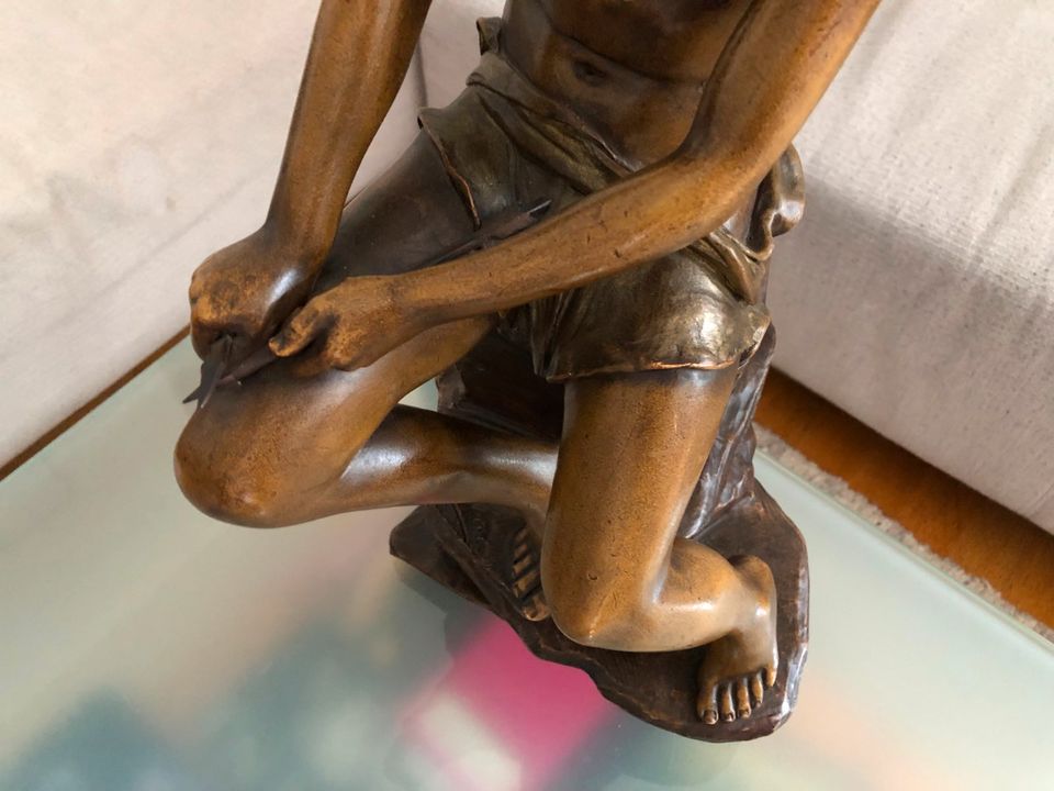 Große Terracotta-Skulptur der Firma Goldscheider in Berlin