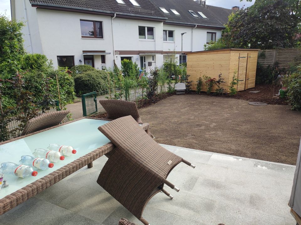 Gartenbau Pflasterarbeiten Terrassenbau  Wegebau Gartenpflege Galabau Mauerbau  Zaunbau Teichbau Poolbau Gartenarbeit  Baggerarbeiten Erdarbeiten Garten und  Landschaftsbau in Himbergen