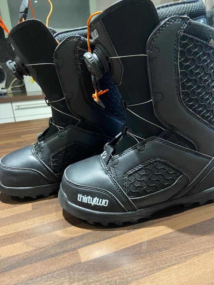 ThirtyTwo STW Boa Snowboardschuhe Snowboard Boots Gr.37 Neuwertig in Hallenberg