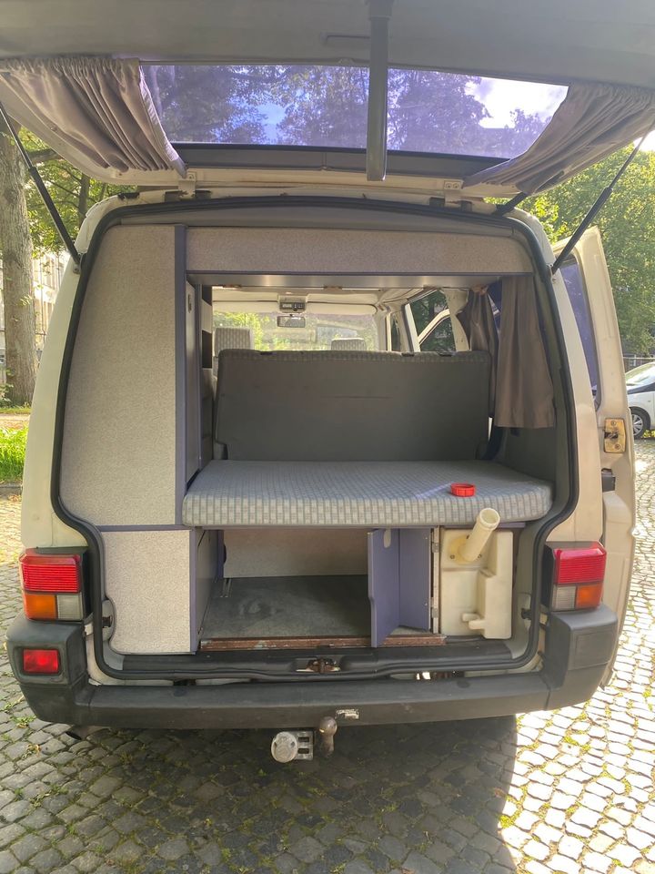 Ausgebauter VW T4 California Campervan mit Hochdach *neuer Tüv* in Hamburg