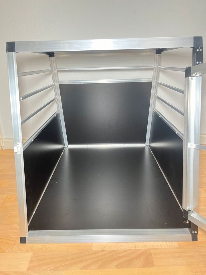 Aluminium Hundetransportbox Hundebox Autotransportbox box Alubox in Soltau