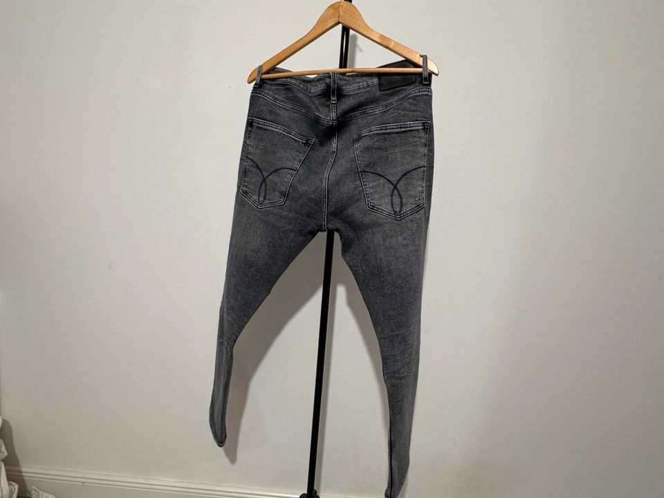Calvin Klein Jeans Jeanshose W34 L32 in Hamburg