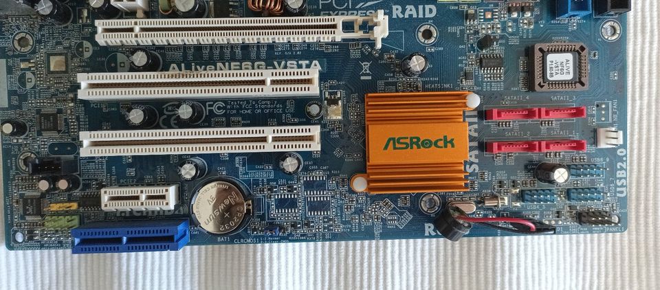 Motherboard ASRock ALIve NF6G-VSTA mit DVD Laufwerk und Zubehör in Wolfach