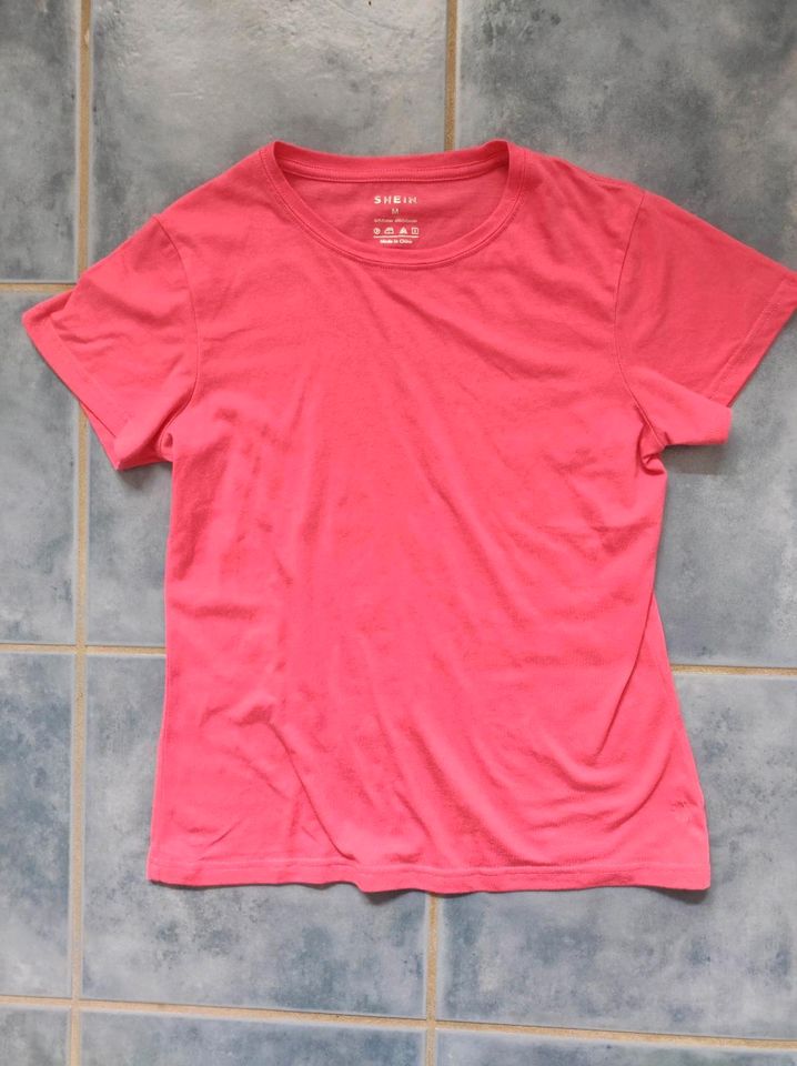 Tshirt tshirts Damen M shein neu pink weiß Schwarz Rot creme in Schwanewede