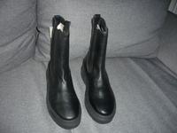 Neue Lederstiefel von Tamaris Chelsea Boots  GR. 42 Kiel - Mettenhof Vorschau